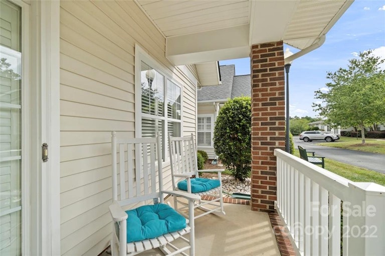 Photo 4 of 39 - 2409 Granville Pl, Monroe, NC 28110