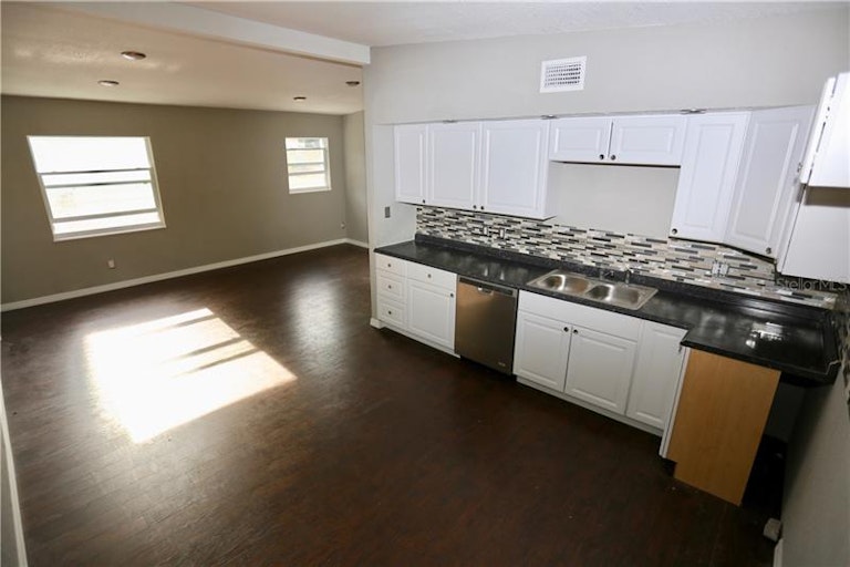 Photo 19 of 25 - 10014 Parsons St, Tampa, FL 33615