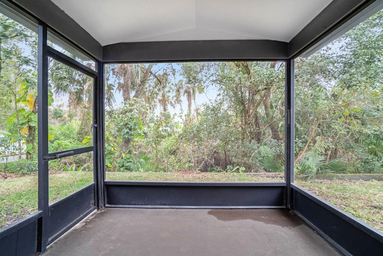 Photo 17 of 17 - 1487 Creekside Cir, Winter Springs, FL 32708