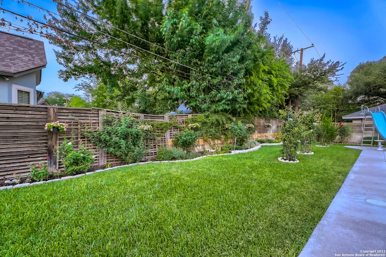 Photo 38 of 38 - 7614 Woodhaven St, San Antonio, TX 78209