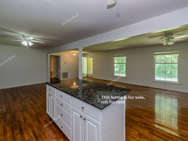 Photo 10 of 22 - 5304 Olive Rd, Raleigh, NC 27606