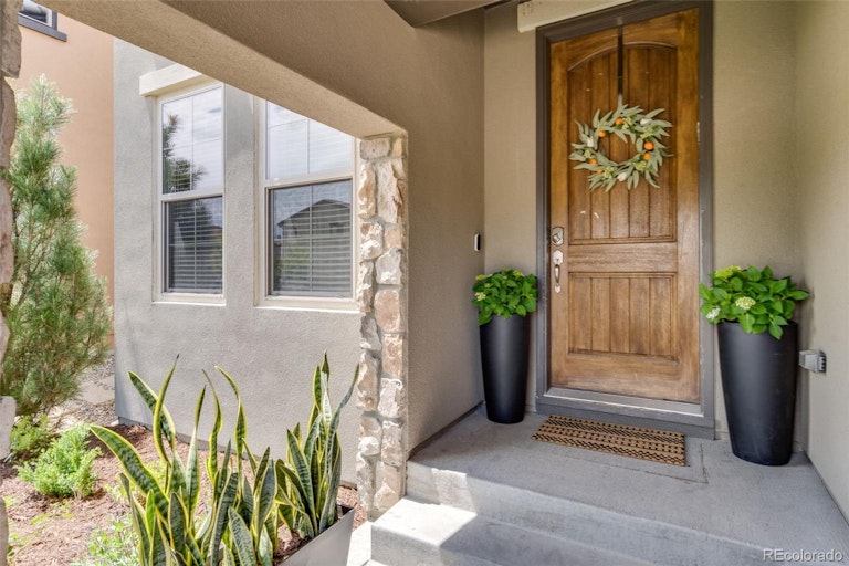 Photo 2 of 40 - 2347 S Loveland St, Denver, CO 80228