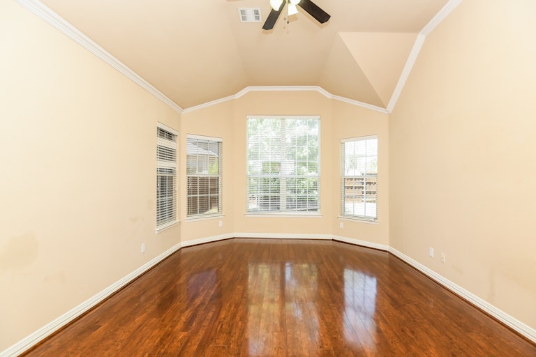 Photo 16 of 27 - 3625 Jennifer Dr, Flower Mound, TX 75022