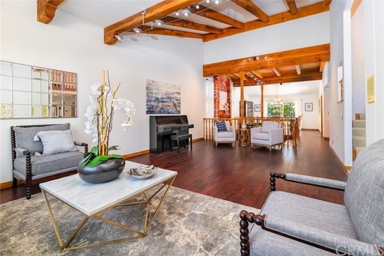 Photo 9 of 49 - 166 E Winnie Way, Arcadia, CA 91006