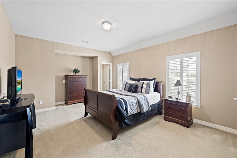 Photo 30 of 46 - 7006 Monarch Lake Ln, Katy, TX 77494