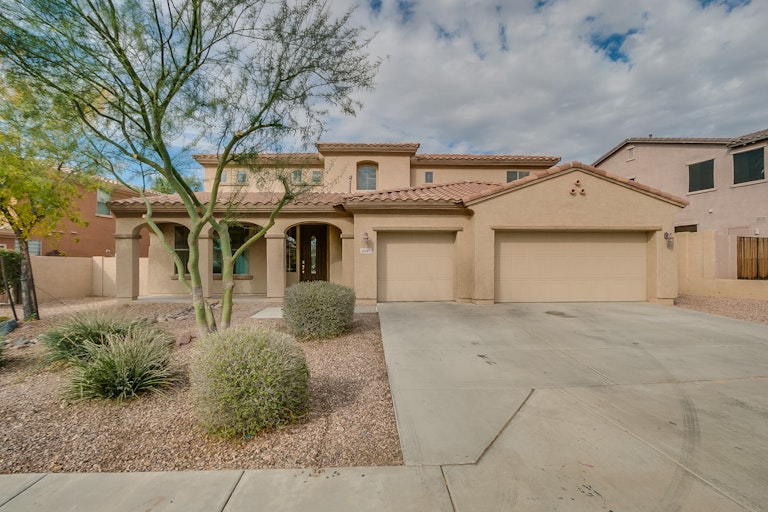 Photo 1 of 33 - 4540 W Powell Dr, New River, AZ 85087