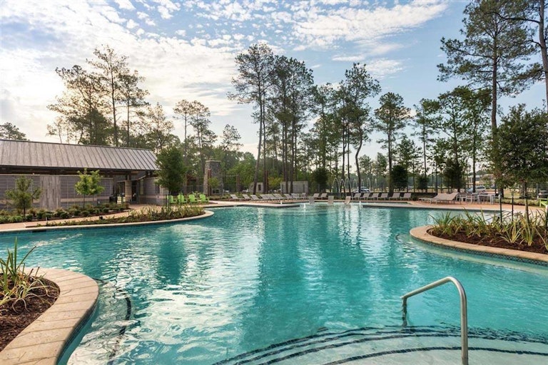 Photo 12 of 43 - 16818 Ramsay Cascades Dr, Humble, TX 77346