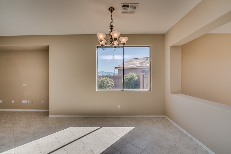 Photo 9 of 30 - 3205 S 103rd Dr, Tolleson, AZ 85353