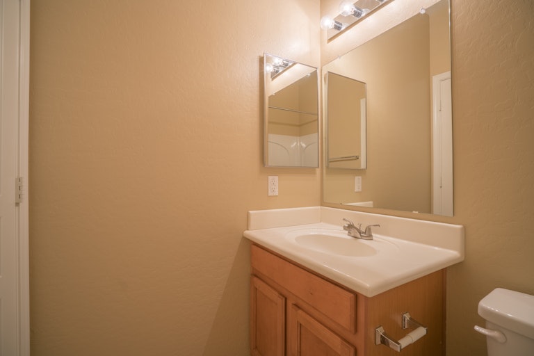 Photo 16 of 20 - 41216 N Hudson Trl, Anthem, AZ 85086