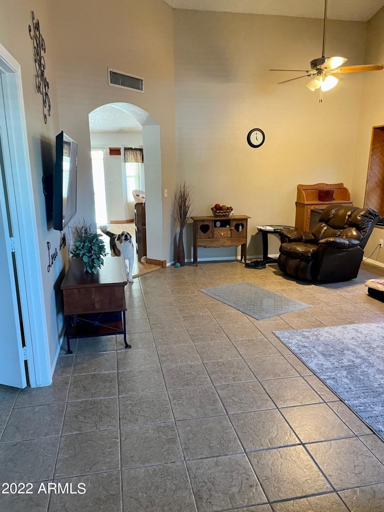 Photo 9 of 20 - 644 W Wagner Ct, Gilbert, AZ 85233