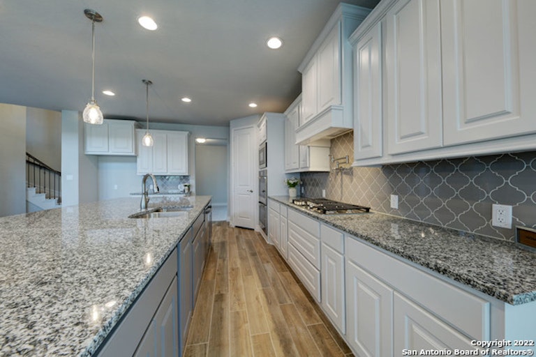 Photo 10 of 40 - 5389 Hartley Sq, Schertz, TX 78108