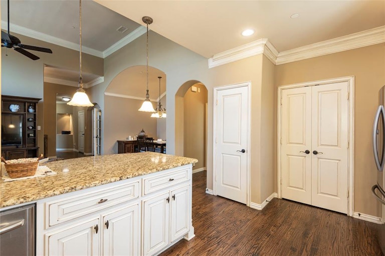 Photo 16 of 31 - 5707 Hummingbird Ln, Fairview, TX 75069