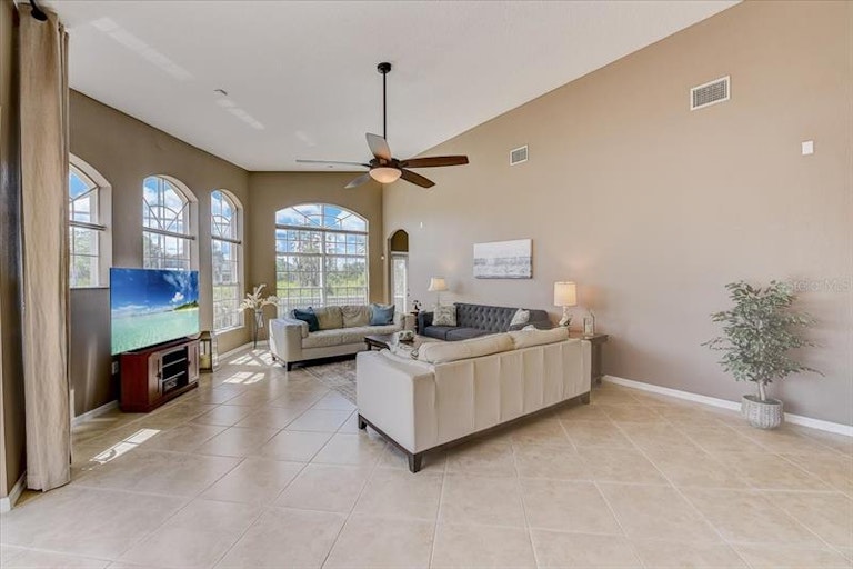 Photo 23 of 52 - 1740 Swamp Rose Ln, Trinity, FL 34655