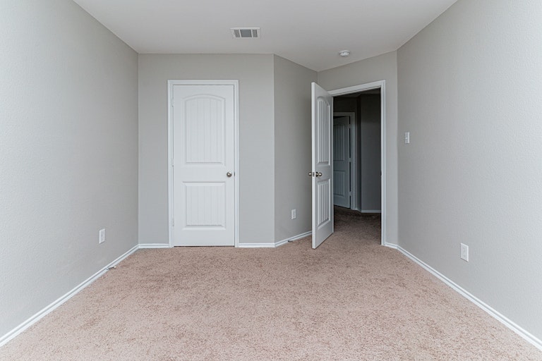 Photo 23 of 27 - 1420 N Houston St, Royse City, TX 75189