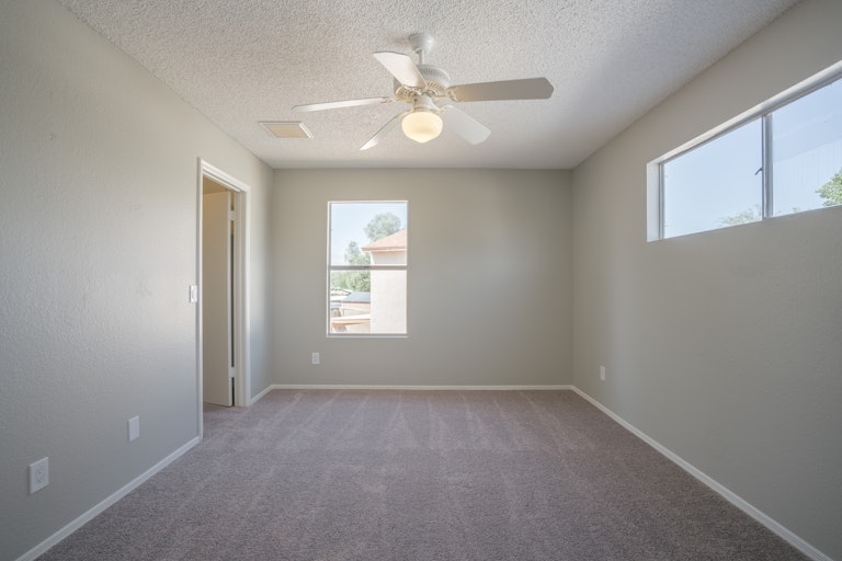 Photo 11 of 27 - 19814 N 8th Pl, Phoenix, AZ 85024