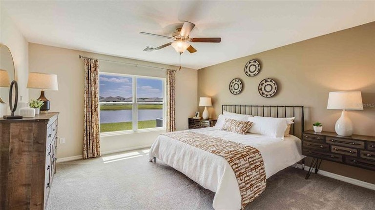 Photo 9 of 11 - 3227 Hilltop Cir, Bradenton, FL 34211