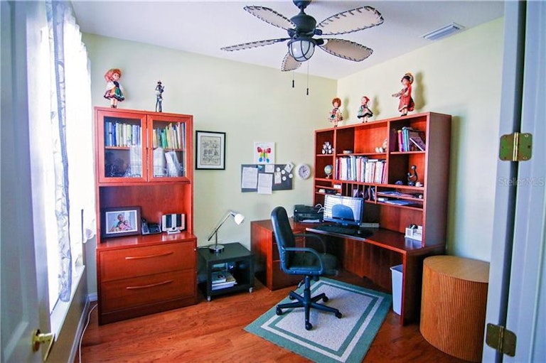 Photo 15 of 18 - 6973 Prosperity Cir #2201, Sarasota, FL 34238
