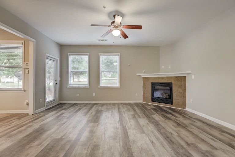 Photo 19 of 30 - 20 Tahoe Dr, Newnan, GA 30263