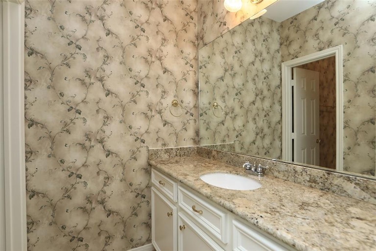 Photo 29 of 50 - 20602 Sunset Bend Ln, Spring, TX 77379