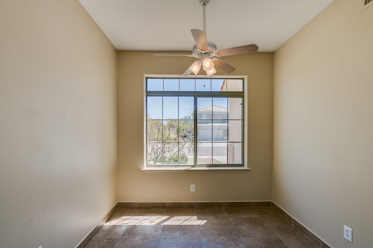 Photo 3 of 39 - 12566 W Cheery Lynn Rd, Avondale, AZ 85392