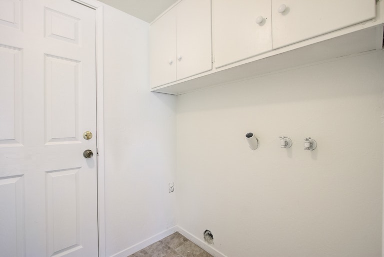 Photo 27 of 44 - 8017 Stone Canyon Cir, Citrus Heights, CA 95610