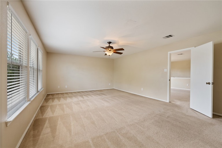 Photo 27 of 39 - 204 Debbie Ann Dr, Leander, TX 78641