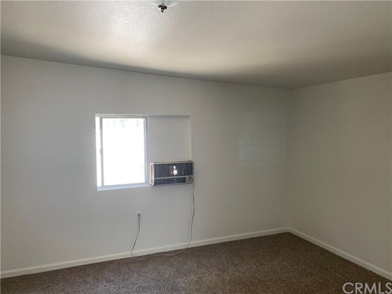 Photo 17 of 24 - 620 E Washington Ave, San Jacinto, CA 92583