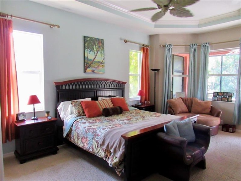 Photo 12 of 22 - 13010 Peregrin Cir, Bradenton, FL 34212