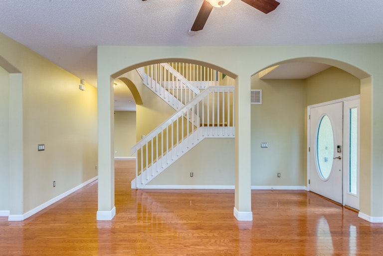 Photo 12 of 33 - 1019 Landview Ct, Orlando, FL 32828