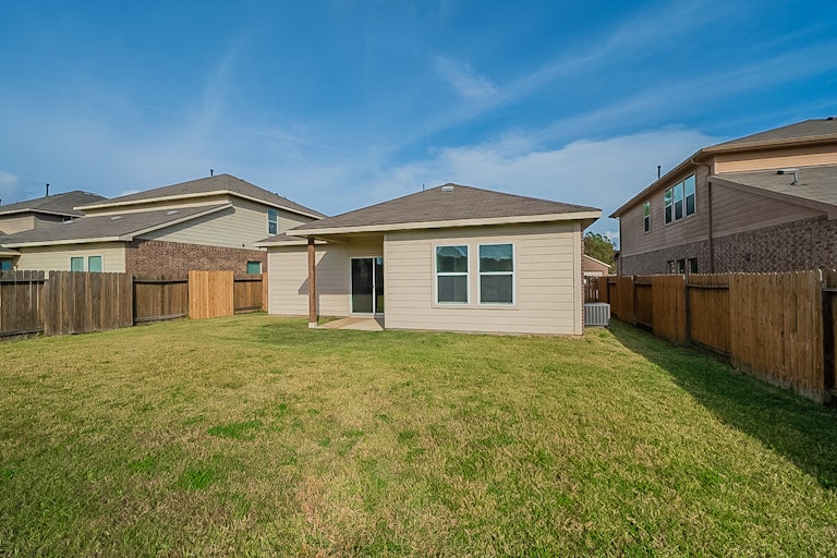 Photo 28 of 30 - 24623 Sandusky Dr, Tomball, TX 77375