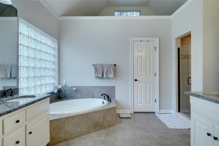 Photo 22 of 38 - 1506 Cat Mountain Trl, Keller, TX 76248