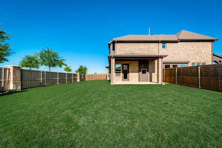 Photo 30 of 31 - 341 Oxford Pl, Prosper, TX 75078
