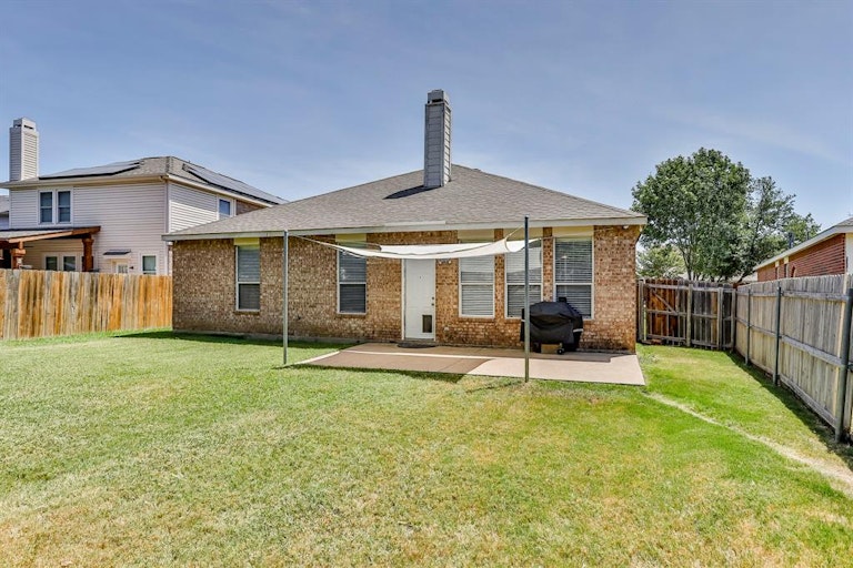 Photo 27 of 28 - 8429 Greylock Ct, Fort Worth, TX 76137