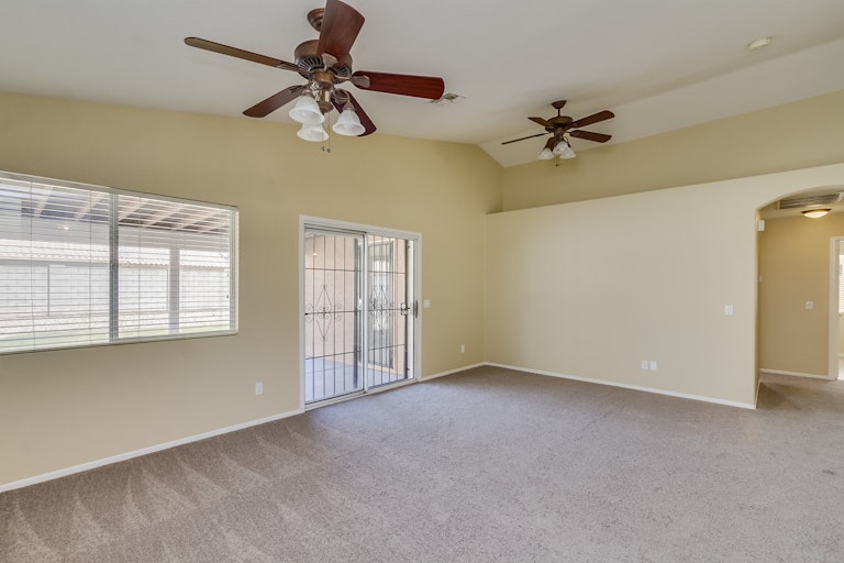 Photo 4 of 30 - 16184 W Lincoln St, Goodyear, AZ 85338