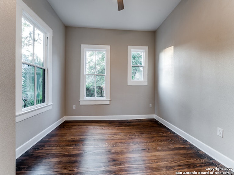 Photo 20 of 32 - 1139 S Saint Marys St, San Antonio, TX 78210