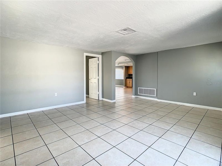 Photo 17 of 54 - 10136 Brandywine Ln, Port Richey, FL 34668