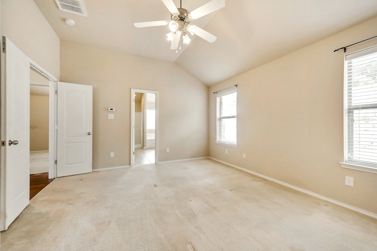 Photo 21 of 28 - 8517 Prairie Dawn Dr, Fort Worth, TX 76131