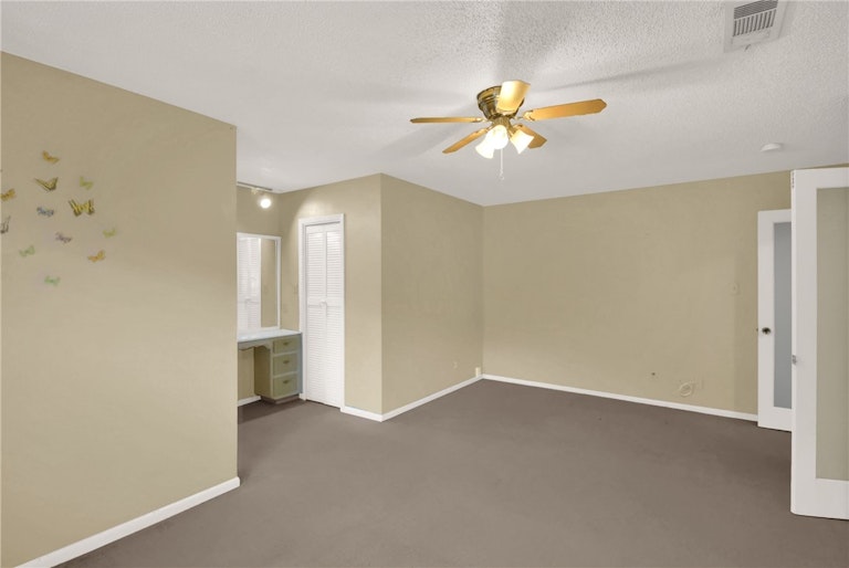 Photo 20 of 36 - 1107 Rebbeca Dr, Austin, TX 78758