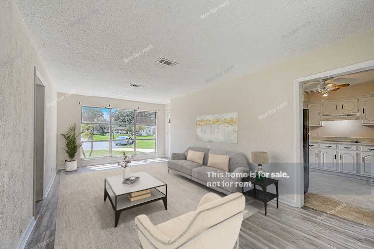 Photo 3 of 34 - 6844 Renee Ter, Jacksonville, FL 32216