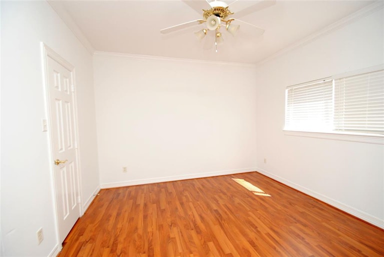 Photo 36 of 41 - 3118 Canyon Oak Ct, Houston, TX 77068