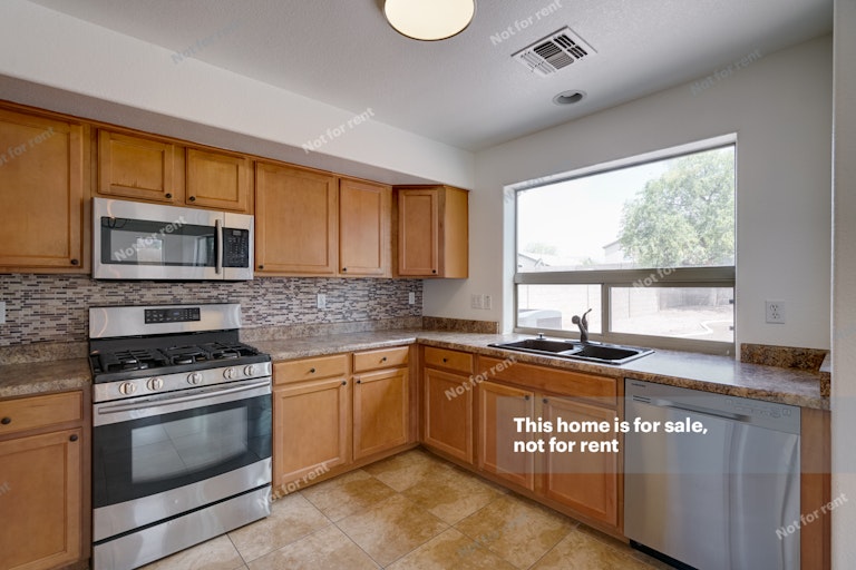 Photo 10 of 32 - 16046 W Kendall St, Goodyear, AZ 85338