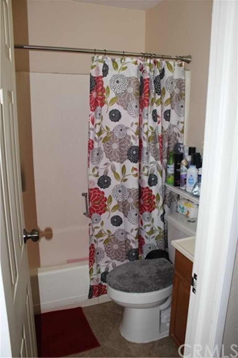 Photo 11 of 19 - 7905 Galway Ct, Riverside, CA 92503