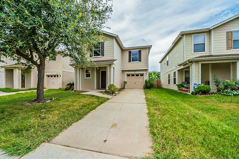 Photo 8 of 38 - 18910 Remington Mill Dr, Houston, TX 77073
