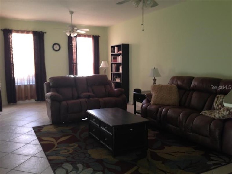 Photo 4 of 14 - 14524 Whittridge Dr, Winter Garden, FL 34787