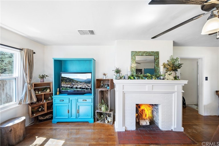 Photo 9 of 38 - 34273 Avenue E, Yucaipa, CA 92399