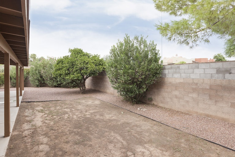 Photo 21 of 23 - 6833 S Alder Dr, Tempe, AZ 85283