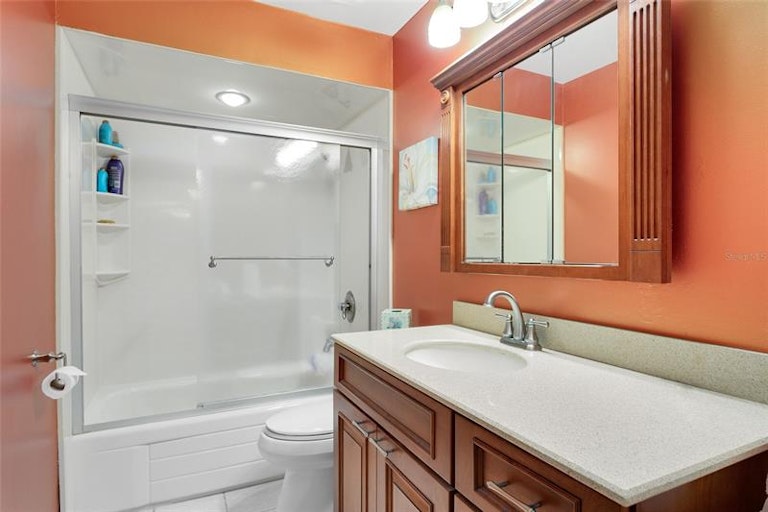 Photo 14 of 35 - 51 Partridge Cir, Winter Springs, FL 32708