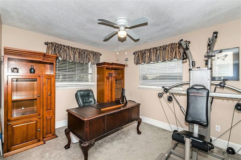 Photo 13 of 25 - 1999 Elliott Dr, Clearwater, FL 33763