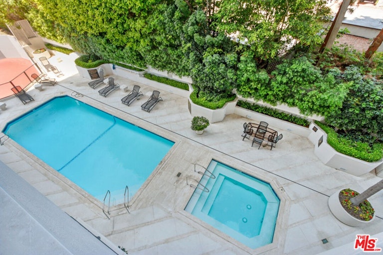 Photo 33 of 40 - 10601 Wilshire Blvd #404, Los Angeles, CA 90024