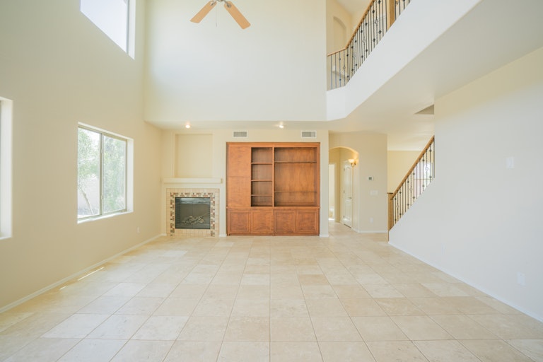 Photo 5 of 23 - 4253 S 247th Dr, Buckeye, AZ 85326